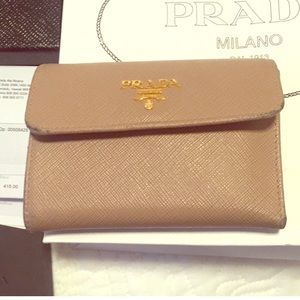 💯Auth Prada Wallet LAST CALL